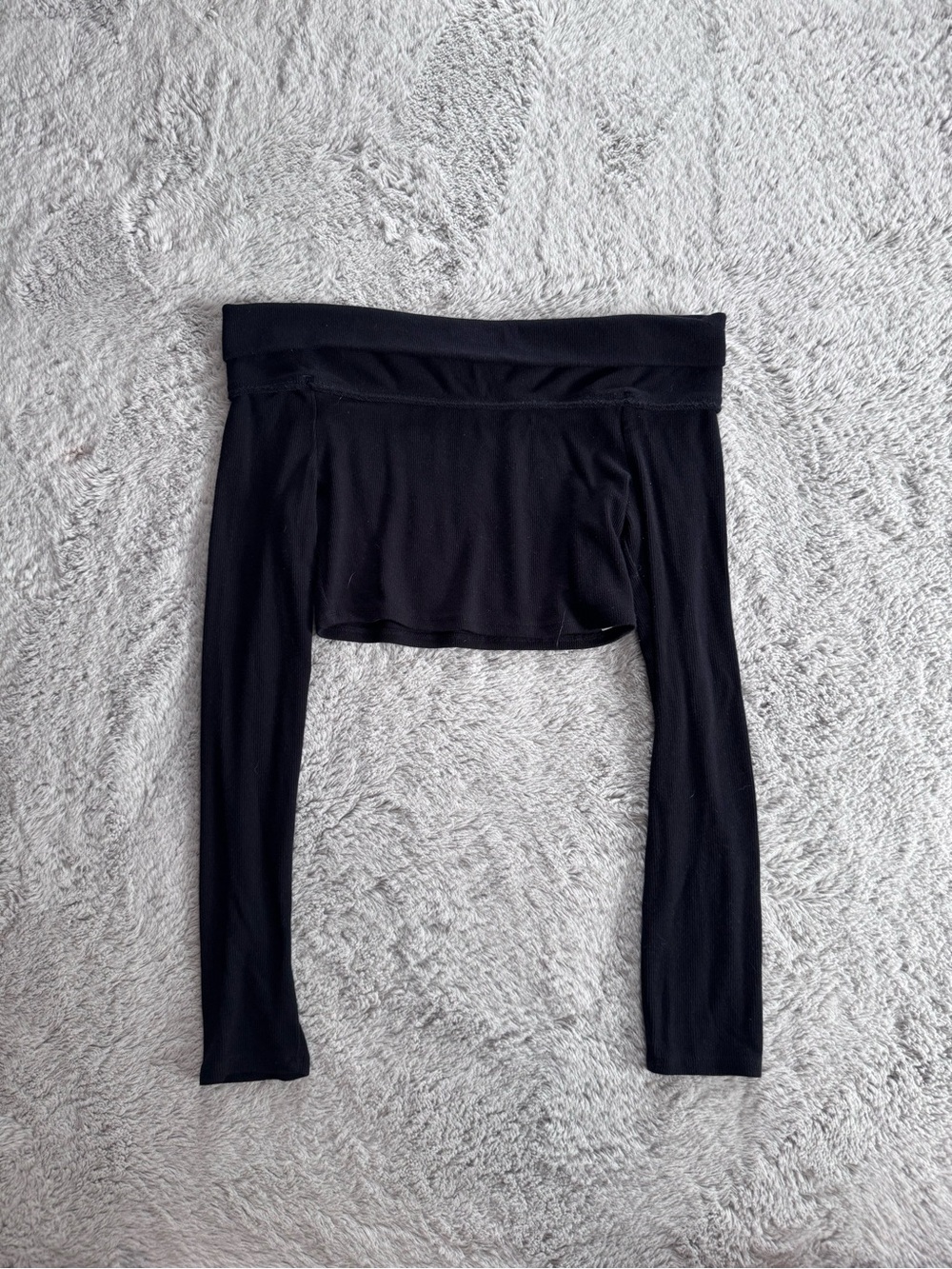 Garage Black Off-Shoulder Long Sleeve Crop Top